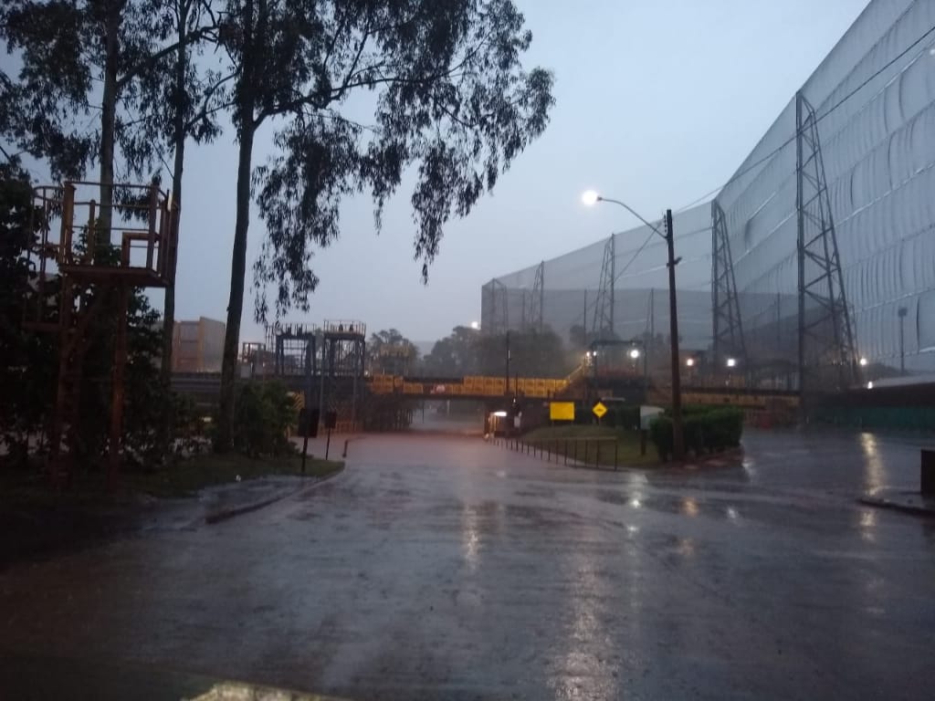 A Gazeta Chuva Alaga Pontos Da Unidade Tubar O Da Vale