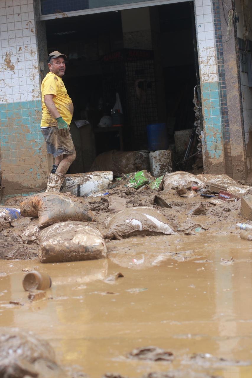 A Gazeta Vídeos e fotos mostram destruição em Iconha dois dias após chuva