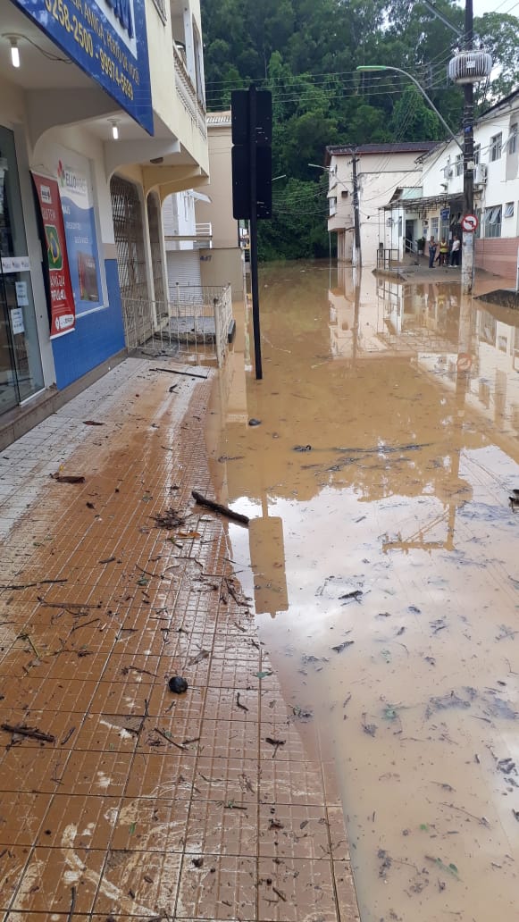 A Gazeta V Deos E Fotos Mostram Alagamentos Ap S Chuva Forte Em Jo O