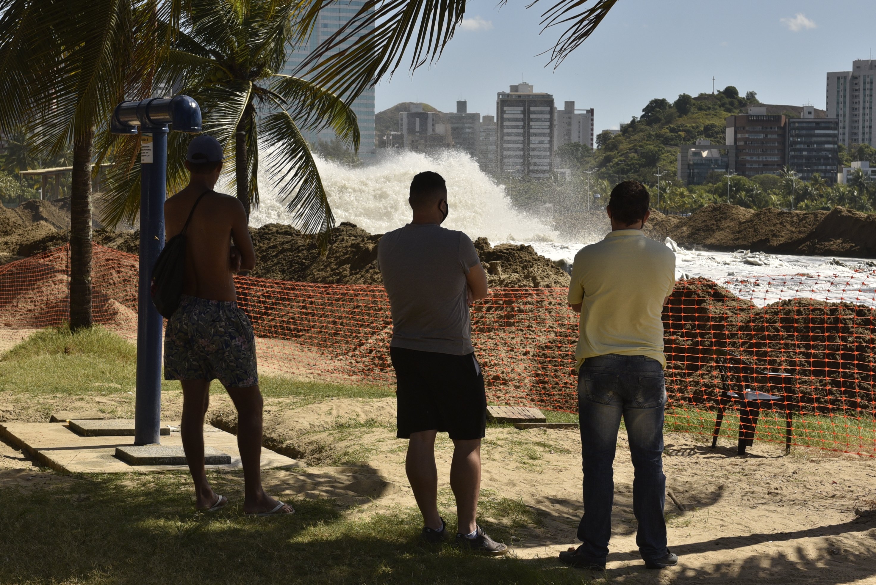 A Gazeta Saiba detalhes da obra de ampliação da faixa de areia da