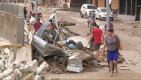 A Gazeta Seis Meses Ap S A Maior Enchente De Cachoeiro Cidade Luta