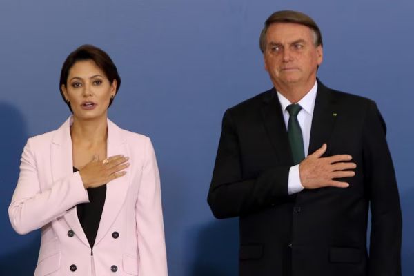 A Gazeta Moraes quebra sigilo bancário e fiscal de Bolsonaro e Michelle