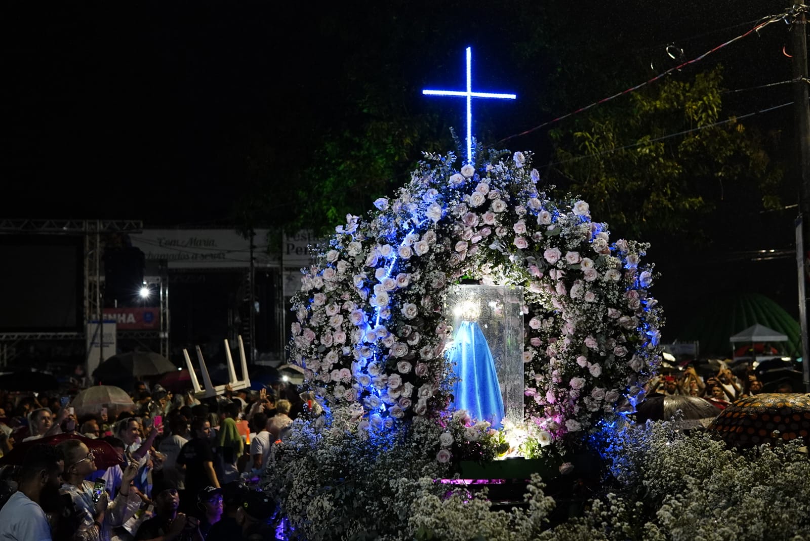 A Gazeta Festa Da Penha Reveja Como Foi A Romaria Dos Homens