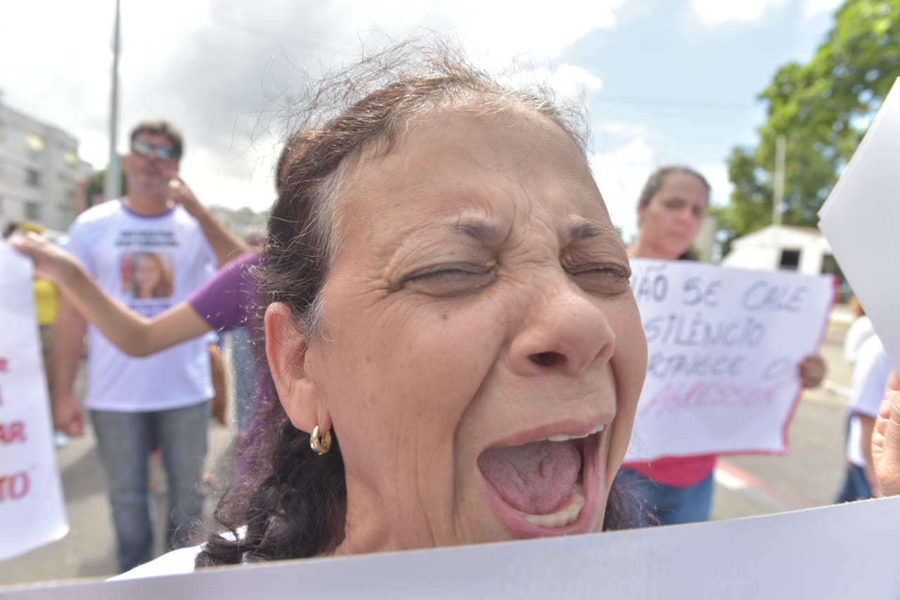 A Gazeta Protesto Em Camburi Pede Justi A Pela Morte De Ana Carolina