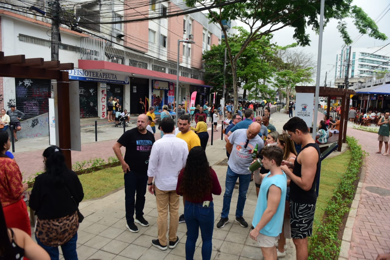 A Gazeta Ap S Reforma Nova Rua Da Lama Inaugurada Em Vit Ria