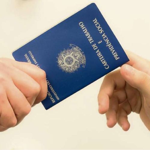 Funcionário pode ser demitido por justa causa se não voltar do isolamento
