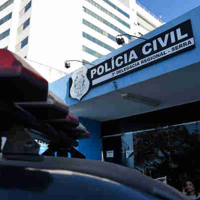 Imagem - Homem é preso após fazer passageiros reféns em ônibus na Serra