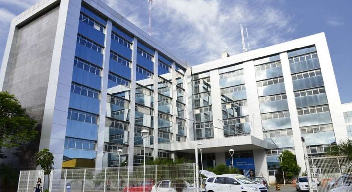 Entre os identificados constam profissionais do município que ganham até R$ 2,8 mil por mês. Eles podem sofrer penalidades e até perderem os cargos, se ficar comprovado que não tiveram conduta ética