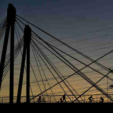 Imagem - Acidente entre carro e moto é registrado na Ponte da Passagem, em Vitória