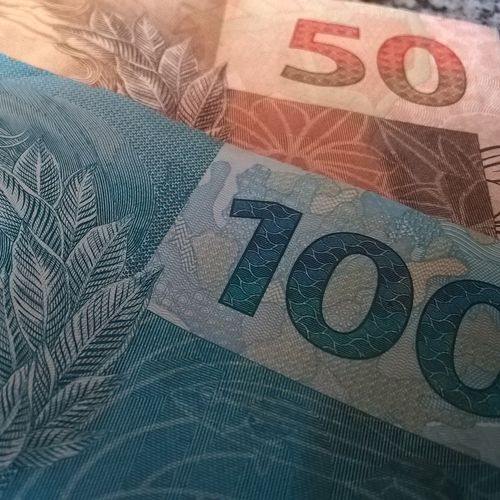 Senado aprovou o benefício nesta segunda-feira (30). Falta a sanção do presidente Bolsonaro para passar a valer