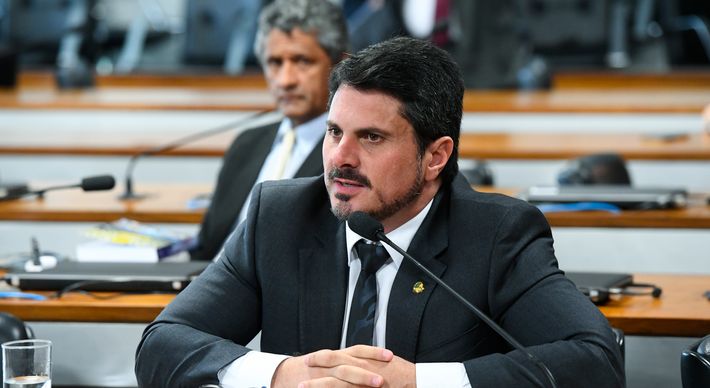 Planalto tem permitido que parlamentares assumam a indicação de recursos a municípios e Estados para o enfrentamento à pandemia de coronavírus em troca de apoio