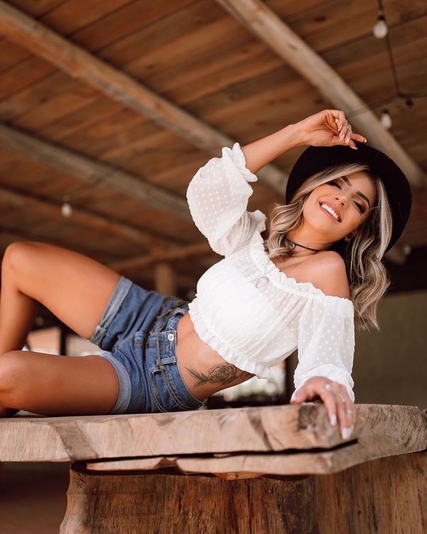 A ex-BBB Hariany Almeida. Crédito: Reprodução/Instagram @harialmeida_