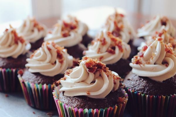 confeitaria, bolo, cupcake. Crédito: Pixabay