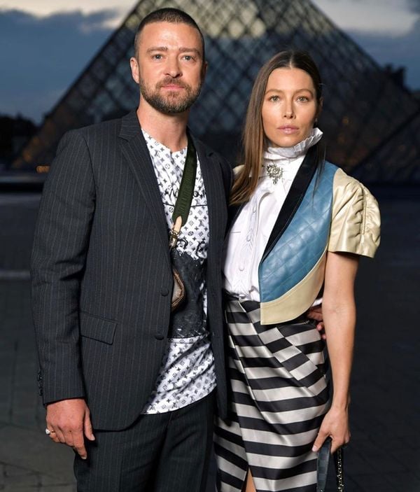 O ator Justin Timberlake e a atriz Jessica Biel na fashion week de Paris, na França. Crédito: Reprodução/Instagram @justintimberlake
