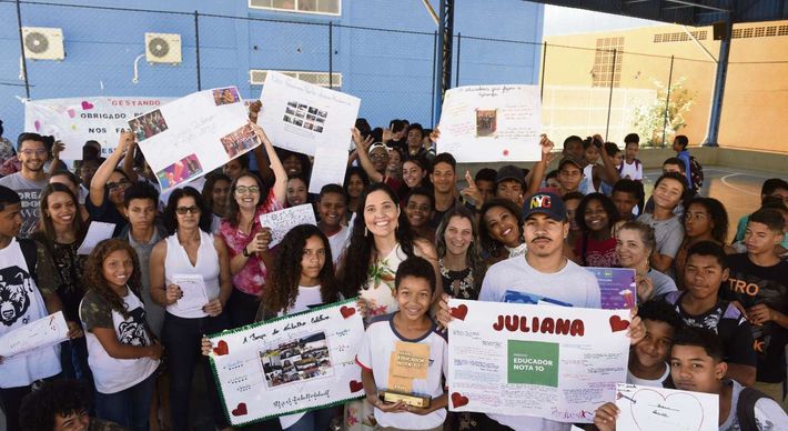 Juliana Rohsner mudou a realidade de uma escola pública em Central Carapina, na Serra, e ganhou o prêmio nacional 'Educador Nota 10'