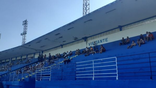 Festa terá chegada de papai noel alvianil de helicóptero, com entrega de presentes às 100 primeiras crianças presentes no Estádio Salvador Costa