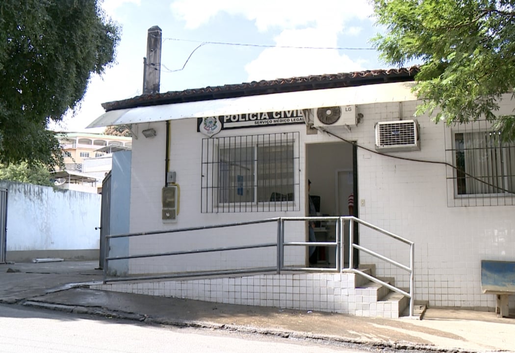 Crime aconteceu na zona rural de Dores do Rio Preto, Região do Caparaó. O suspeito fugiu e ainda não foi localizado.