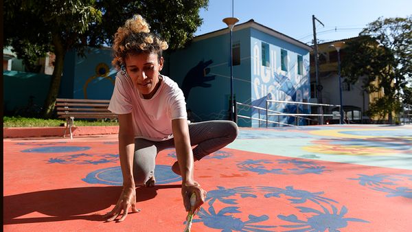 - Projeto Cidade Quintal pinta casas, escola e comércios na Ilha das Caieiras 