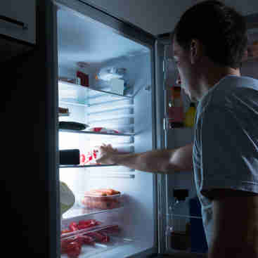 Imagem - Saiba como não descontar emoções na alimentação durante a quarentena