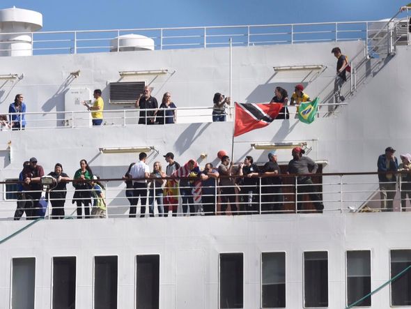 Navio Logos Hope atraca em Vitória por Vitor Jubini