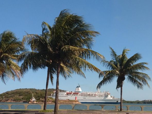 Navio Logos Hope atraca em Vitória por Vitor Jubini