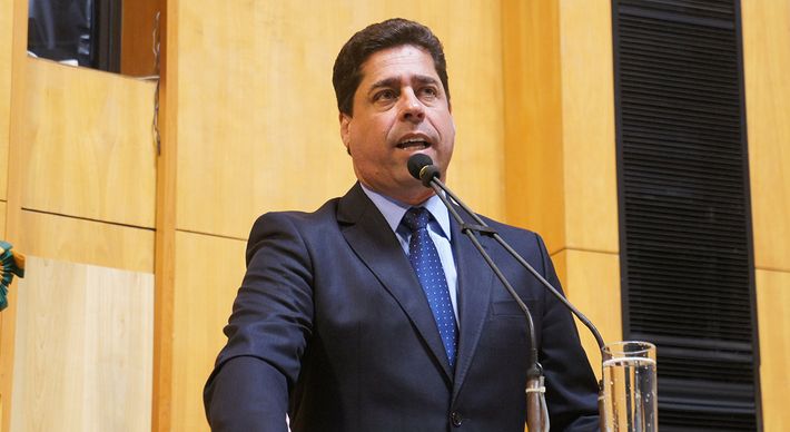 Ele já está filiado ao Podemos. Tribunal julgou que deputado estadual sofreu grave discriminação política e pessoal pelos pedetistas