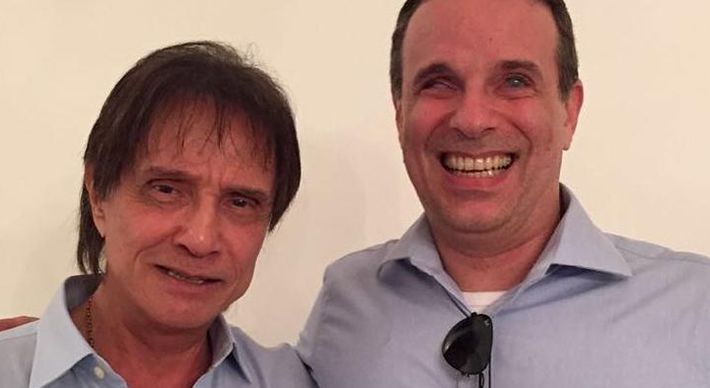 Dudu Braga, de 51 anos, iniciou novo processo de quimioterapia no Albert Einsten, em São Paulo