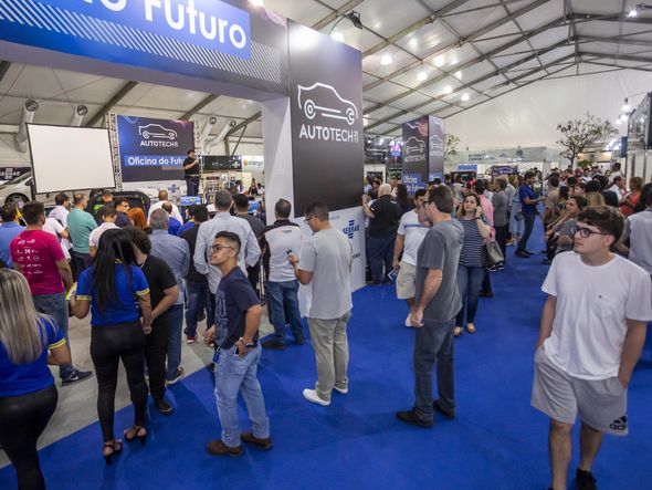 Feira automotiva Autotech em Vitória por Jefferson Rocio