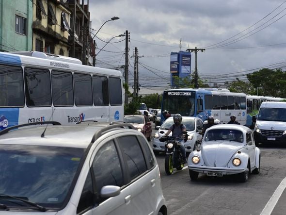 Efeito Logos Hope: vias congestionadas na Grande Vitória por Fernando Madeira