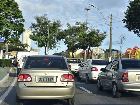 Efeito Logos Hope: vias congestionadas na Grande Vitória por Fernando Madeira
