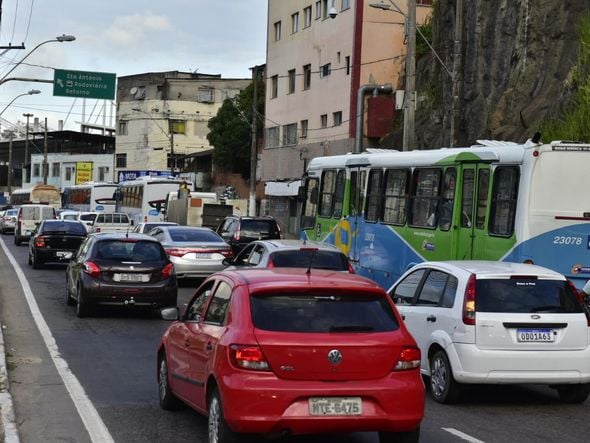 Efeito Logos Hope: vias congestionadas na Grande Vitória por Fernando Madeira