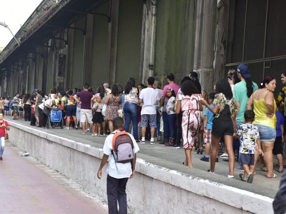 Efeito Logos Hope: vias congestionadas na Grande Vitória por Fernando Madeira
