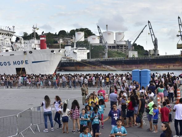 Efeito Logos Hope: vias congestionadas na Grande Vitória por Fernando Madeira
