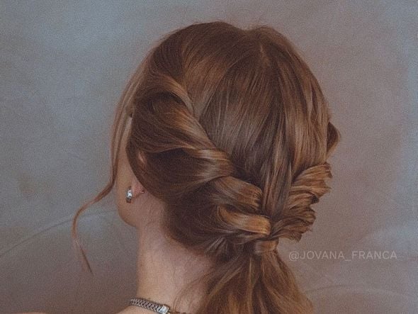 Penteados fáceis e charmosos para os dias corridos por Pinterest