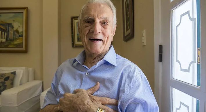 Ator, que também era conhecido pela carreira de dublador, morreu em casa