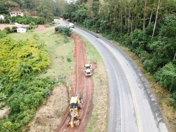 Obras de duplicação da BR 262 - Obras na rodovia começaram pelo trecho entre o km 49 e o km 56 