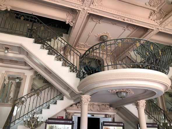 Imagem feita exclusivamente por A GAZETA no dia 19 de outubro de 2019 mostra recepção e parte do interior do Teatro Carlos Gomes, no Centro de Vitória por Pedro Permuy