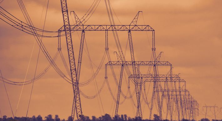 Agência Nacional de Energia Elétrica aprovou aumento de 26% na receita anual das empresas de transmissão de eletricidade