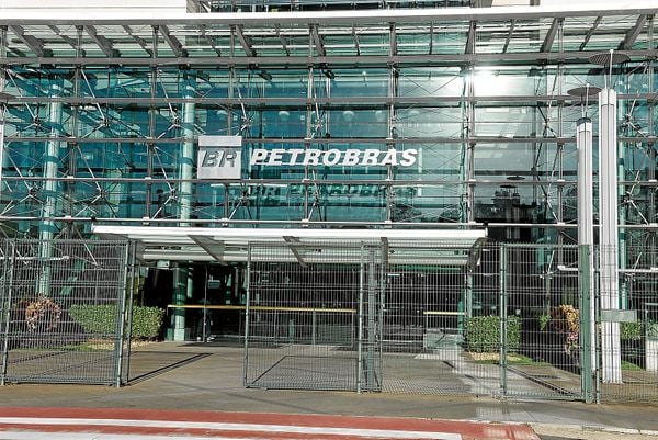 Data: 18/10/2019 - ES - Vitória - Fachada da Petrobras em Vitória - Editoria: Cidades 