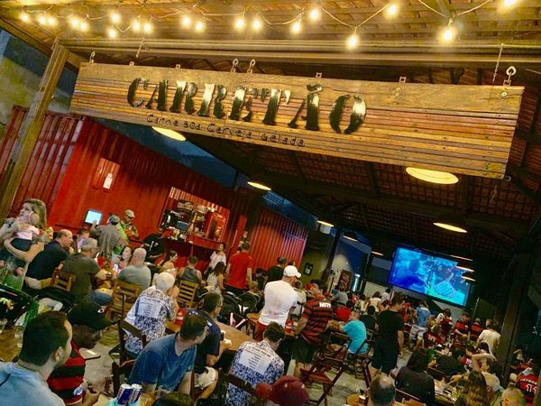 Carretão Bar, na Mata da Praia, em dia de jogo do Flamengo