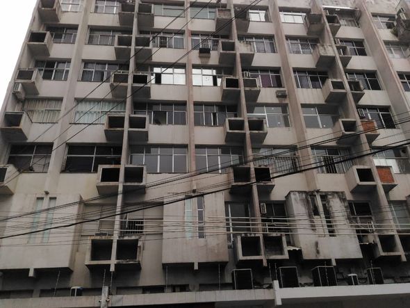 Prédios em Vila Velha mostram irregularidades por Laís Magesky