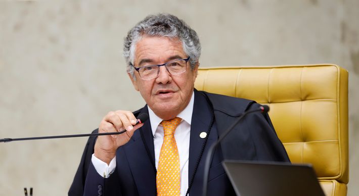 Ministro Marco Aurélio afirma que 'nada surpreende', sobre declaração de Bolsonaro vazada pelo senador. Em trecho do diálogo, Bolsonaro sugere a pressão sobre o Supremo com pedidos de impeachment contra ministros