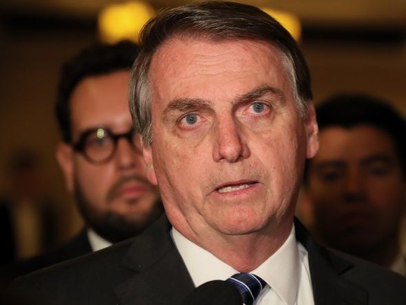 (Pequim - China, 24/10/2019) Presidente da República, Jair Bolsonaro, fala com a imprensa ao término do jantar. por Isac Nóbrega/PR
