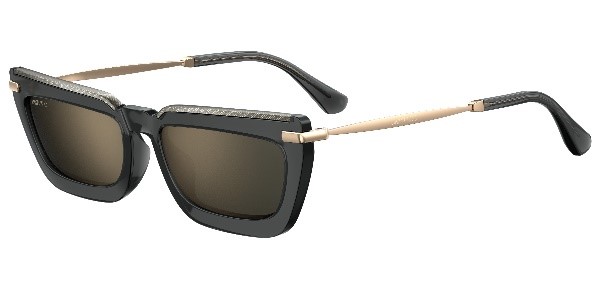 Modelo Jimmy Cho. Retangular tem hastes metálicas, lentes translúcidas e ponteiras e armação em acetato preto. Preço sugerido: a partir de R$ 556,52 reais  por Divulgação