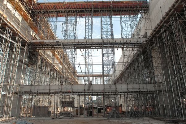 Data: 06/07/2011 - ES - Vitória - Cais das Artes, obras de construção na Enseada do Suá  por Gildo Loyola