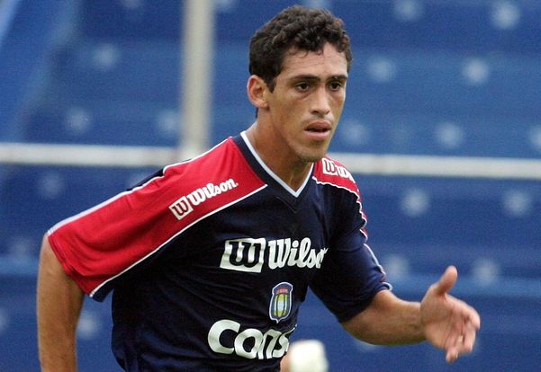 Jogador morre aos 27 anos após sofrer ataque cardíaco durante treino