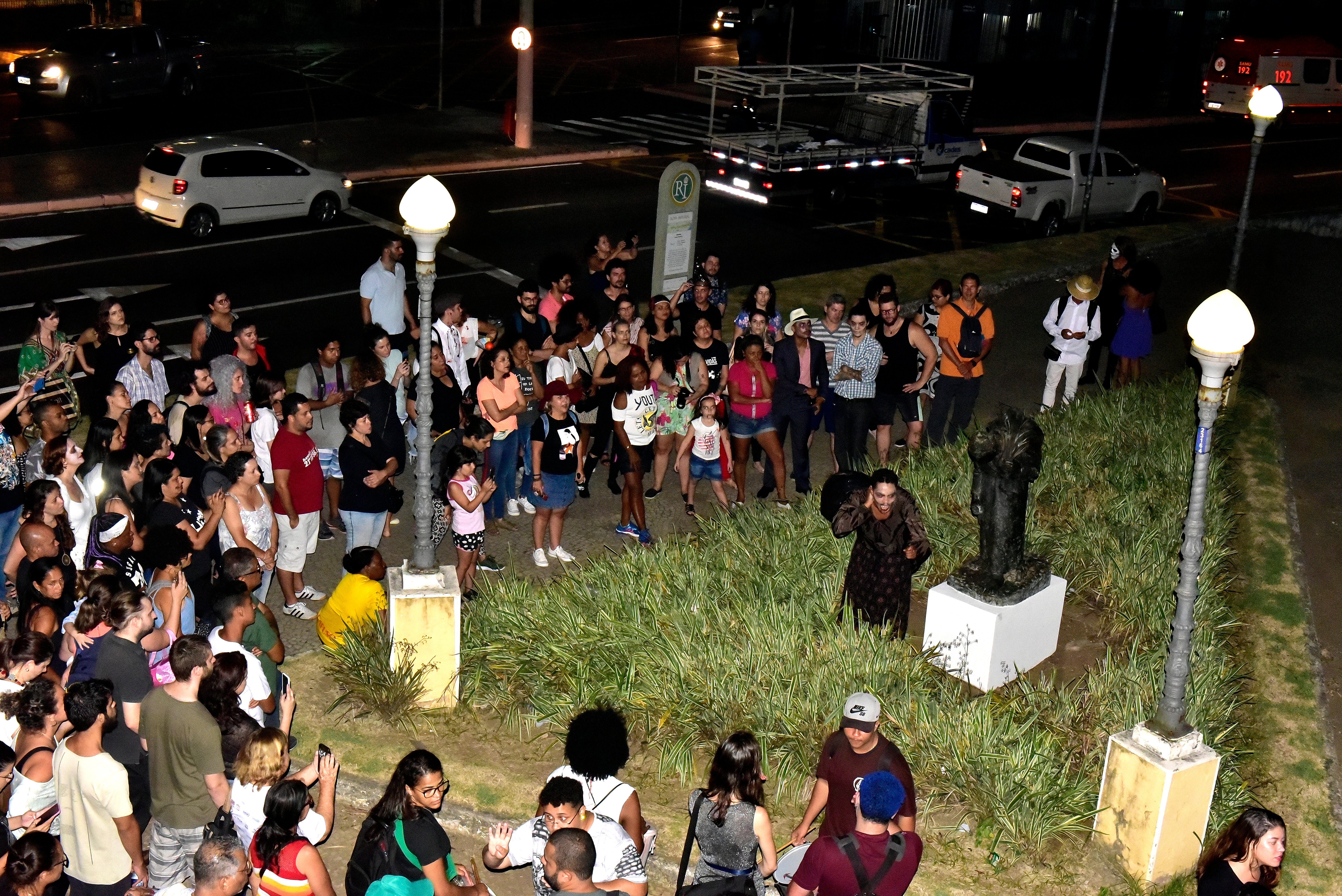 Data: 31/10/2019 - ES - Vitória - Caminhada cultural do Dia das Bruxas no Centro de Vitória - Editoria: Cidades - Foto: Fernando Madeira - GZ