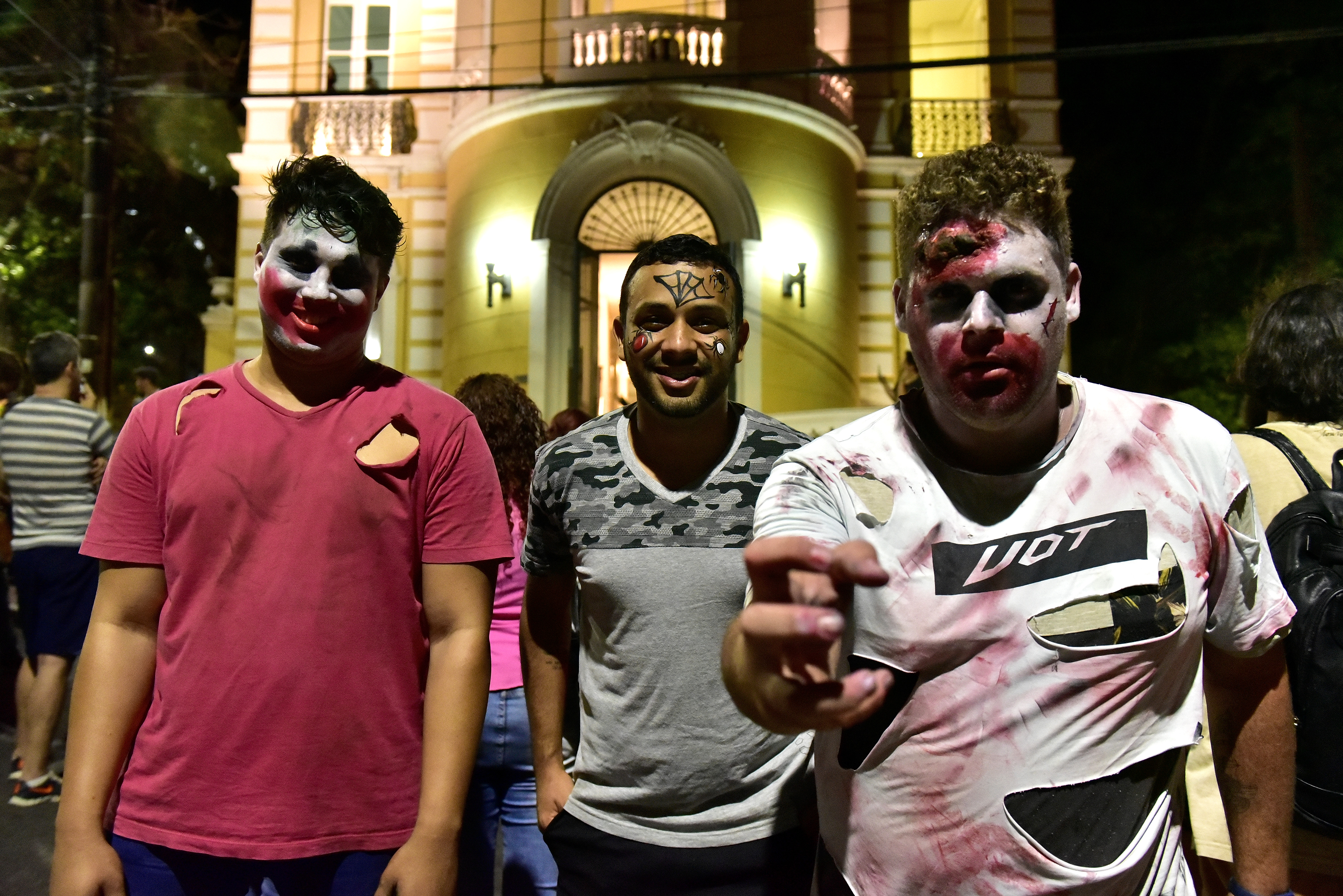 Data: 31/10/2019 - ES - Vitória - Caminhada cultural do Dia das Bruxas no Centro de Vitória - Editoria: Cidades - Foto: Fernando Madeira - GZ