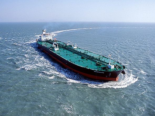 Bouboulina, navio petroleiro operado por empresa grega é suspeito de derramar o óleo que atinge o Nordeste, segundo a PF por Divulgação