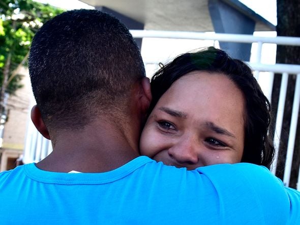 Emilly perde a carteira de identidade, não consegue fazer a prova do Enem, mas ganha bolsa de estudos em Vitória por Fernando Madeira